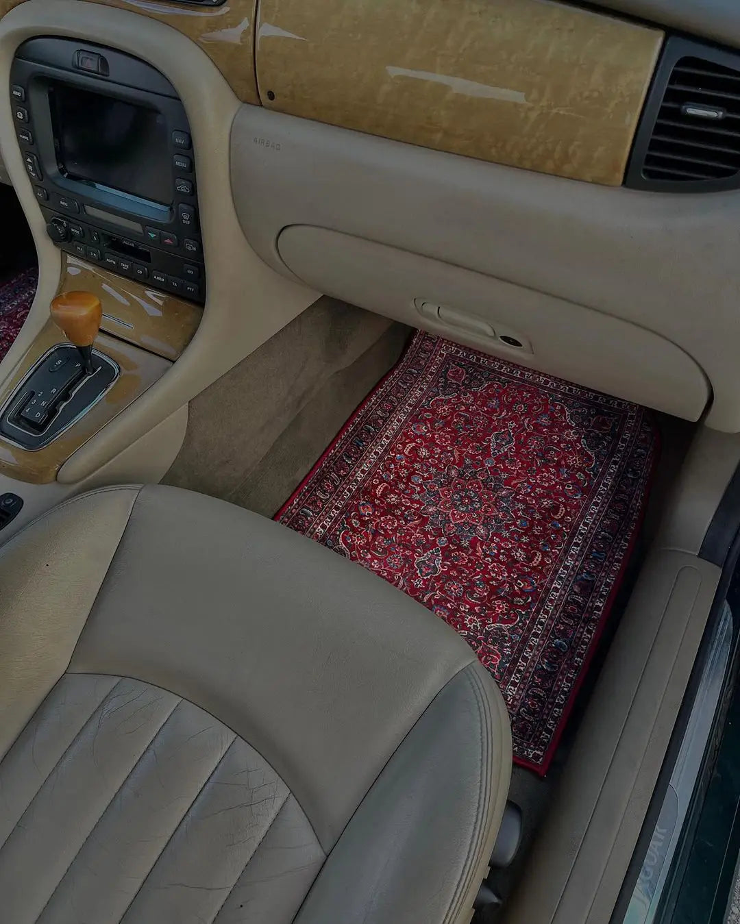 Saffron -  Bil matta