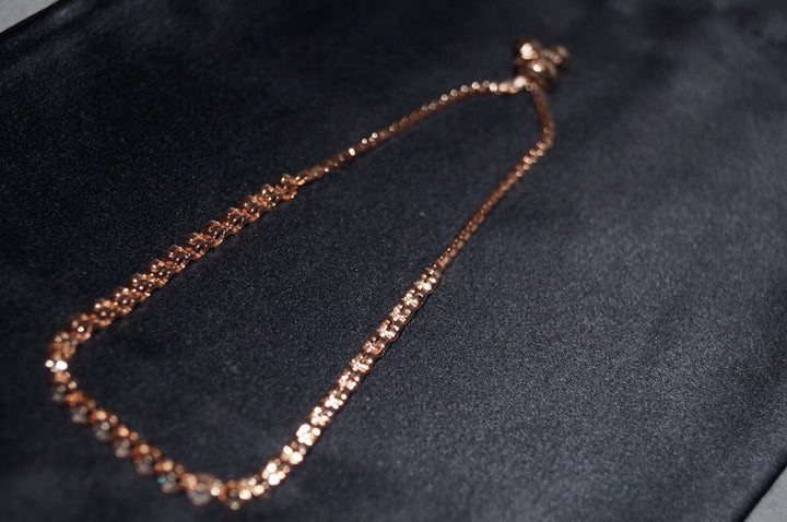Aurora Rosé – Justerbart Armband i 925 Silver med Roséguldplätering och Klara Stenar – 10g