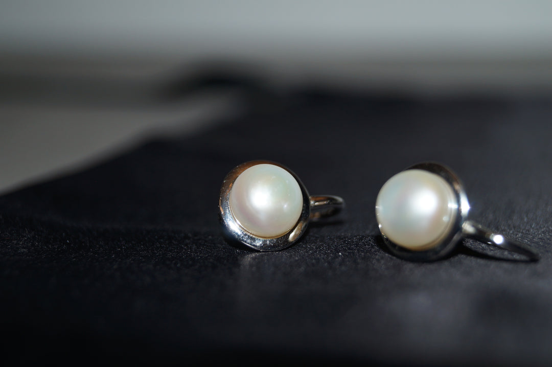"Pearl Elegance" Äkta Silver 925 Örhängen med Sötvattenspärlor