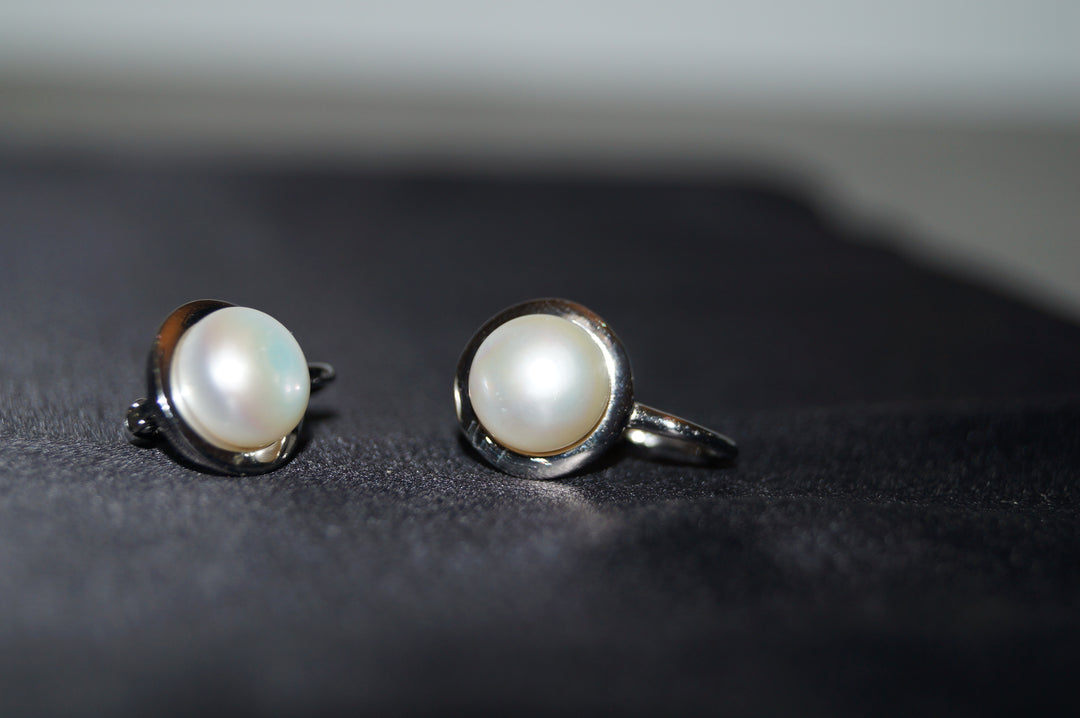 "Pearl Elegance" Äkta Silver 925 Örhängen med Sötvattenspärlor