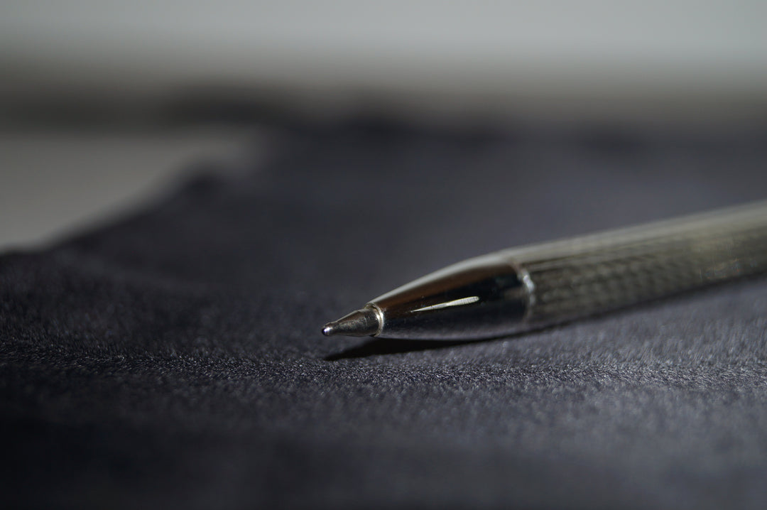 "Sterling Elegance" – Exklusiv Kulspetspenna i 925 Sterling Silver