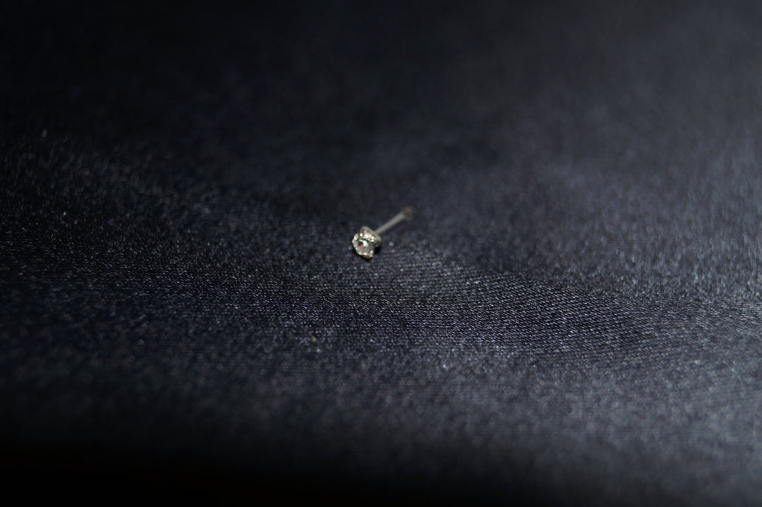 Crystal Clarity Nose Stud - Elegant Silver Nässtud med Fyrkantig Klar Zirkon – Minimalistisk & Tidlös