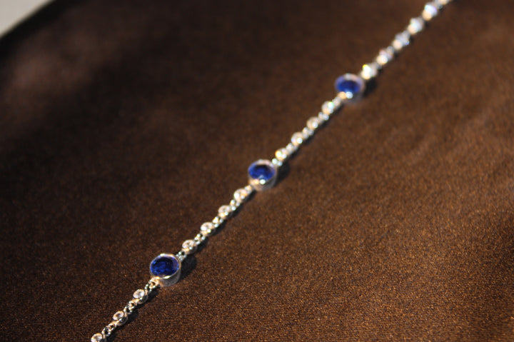 Blue Grace Elegant Armband i Äkta Silver med Blå Naturliga Stenar