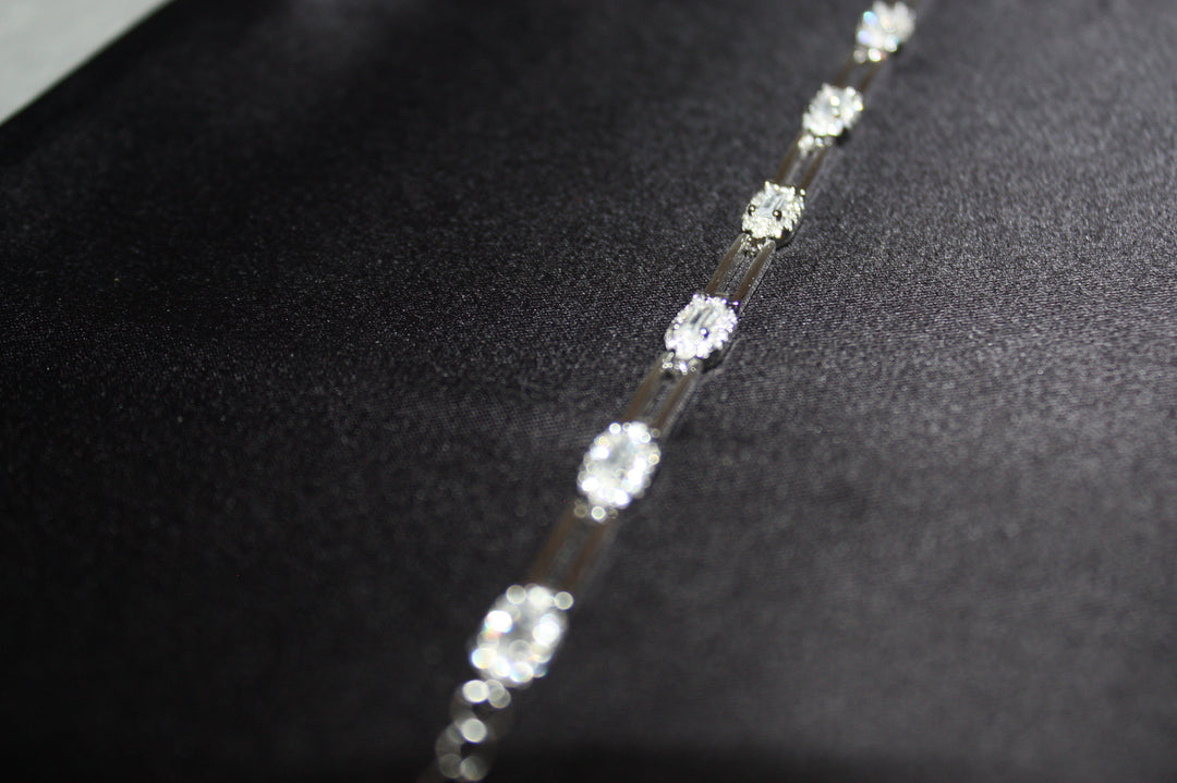 Aurora – Elegant Silverarmband med Rektangulära Glittrande Stenar – 8,18g