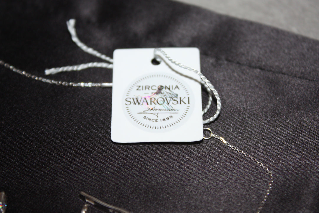 Aurora Elegance – Smyckeset i Sterling Silver med Swarovski Zirconia