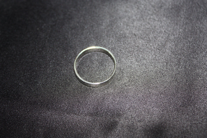 Elegant ring i äkta 925 silver – Tidlös design för varje tillfälle