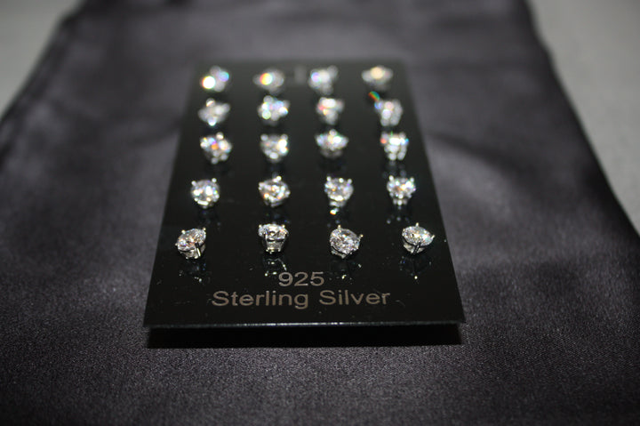 Elegant gnistrande örhänge i 925 silver – säljs styckvis