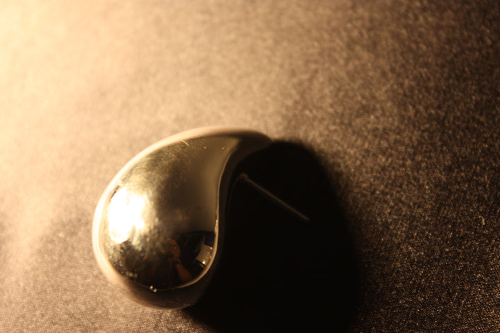 Skulpturala Silverdroppar – Statementörhängen i Sterling Silver