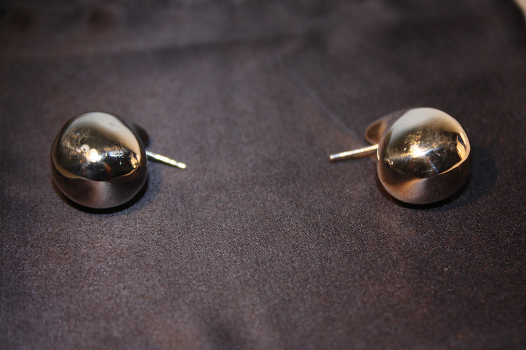 Skulpturala Silverdroppar – Statementörhängen i Sterling Silver