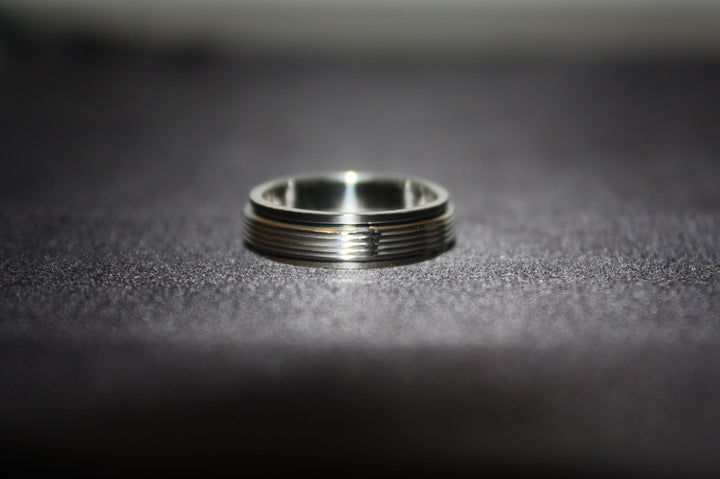 Streamline - Tidlös Silverring med Raka Linjer – 925 Sterling Silver