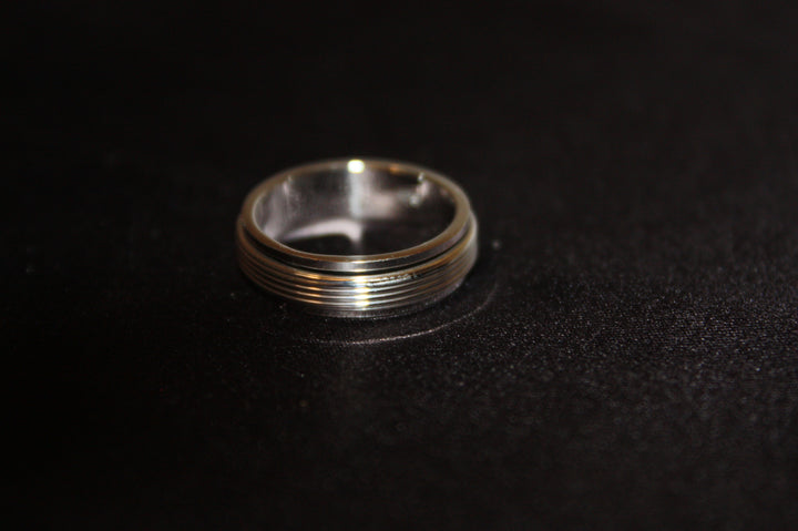 Streamline - Tidlös Silverring med Raka Linjer – 925 Sterling Silver