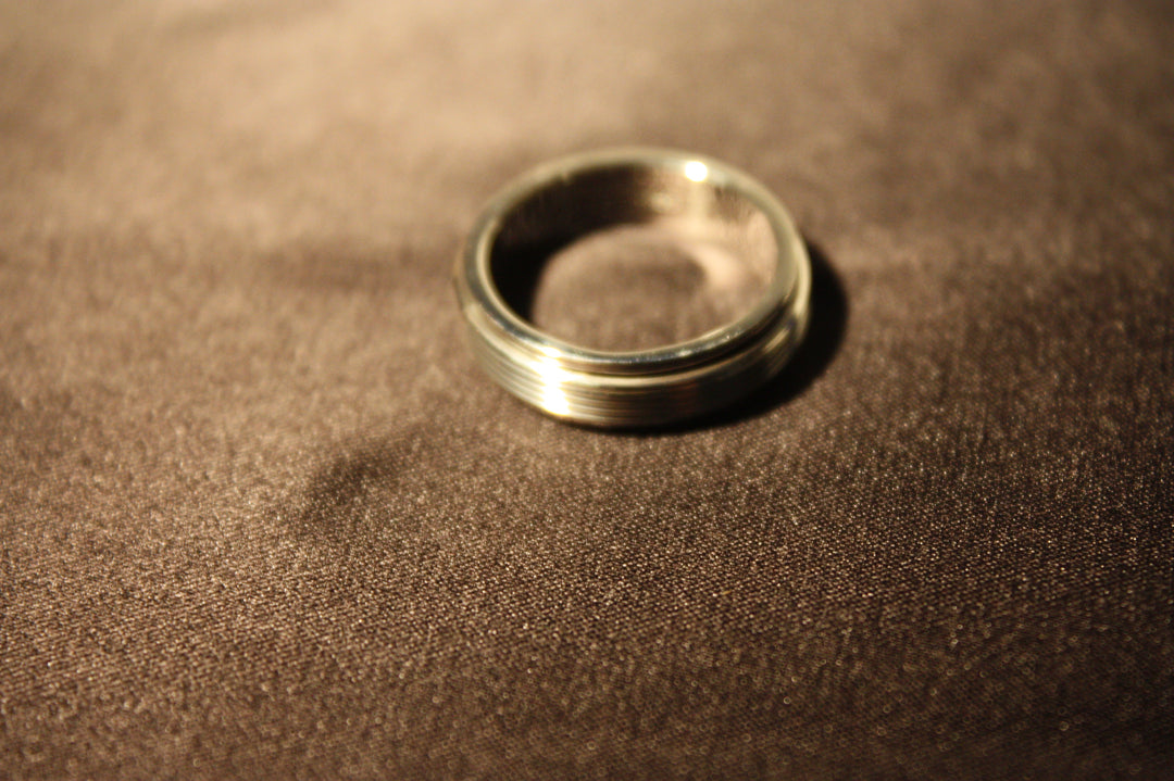 Streamline - Tidlös Silverring med Raka Linjer – 925 Sterling Silver