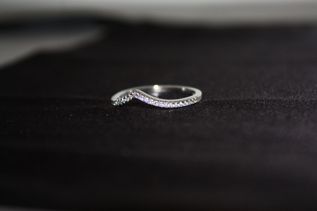 V-Shine 925 Silverring med Simulerade Diamanter