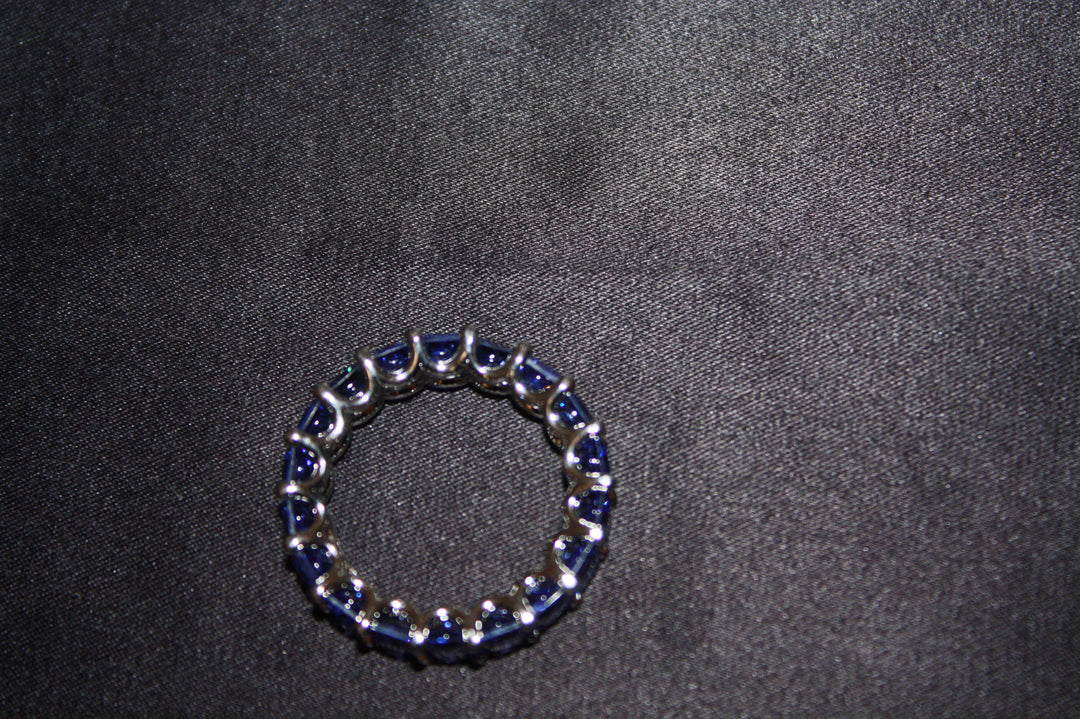 Celeste - Silverring med Safirblå Stenar - 5,84g