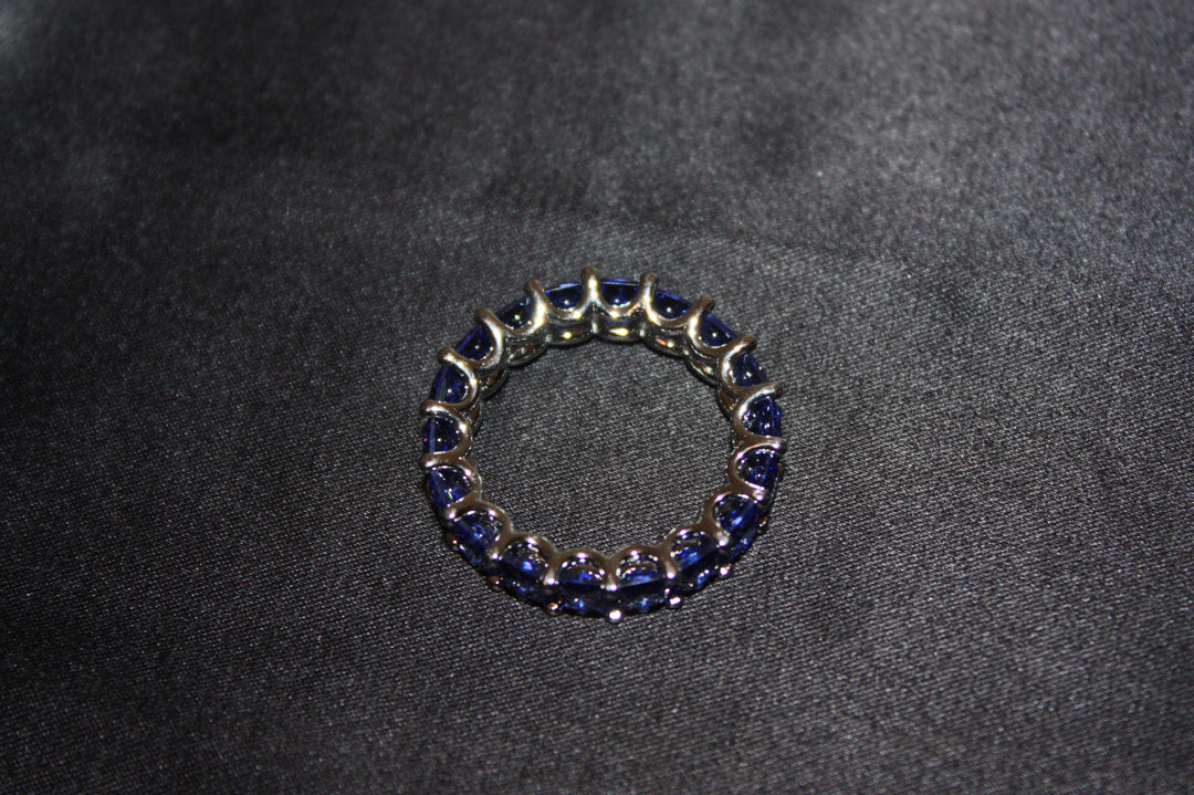 Celeste - Silverring med Safirblå Stenar - 5,84g