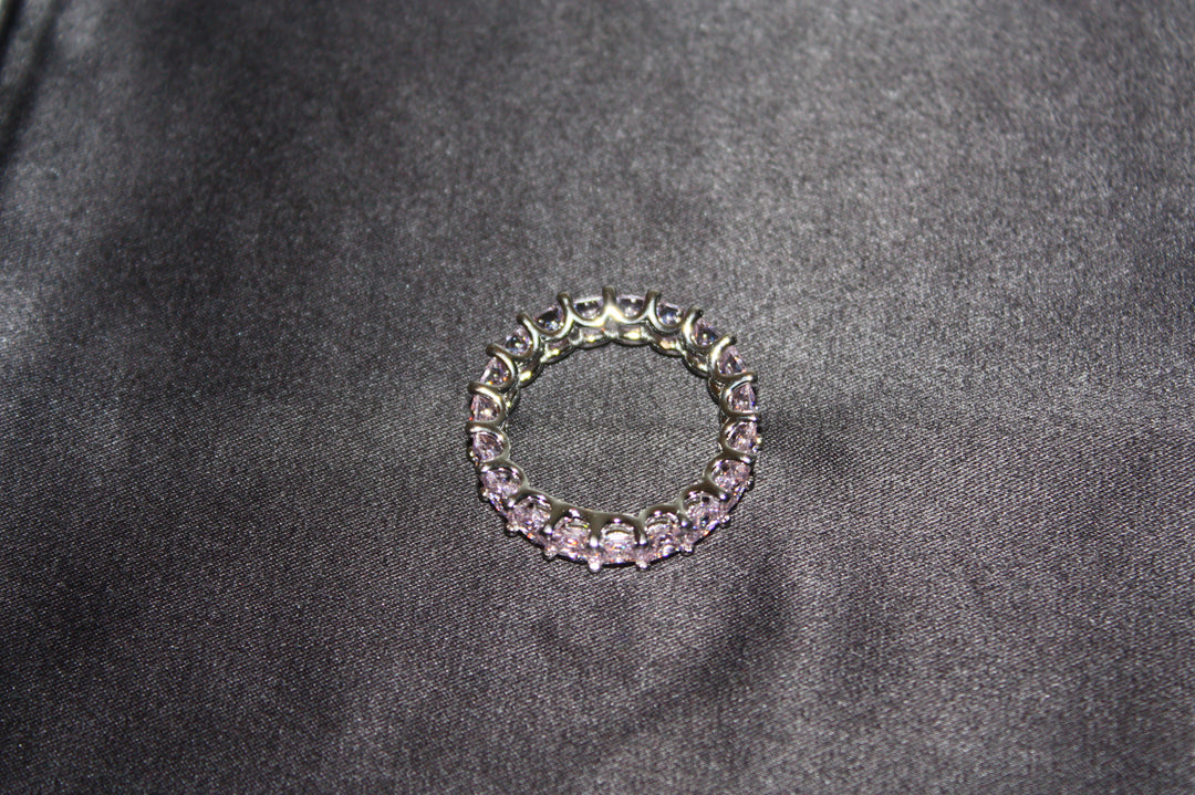 Eternity Ring Aurora – Silverring med ljusrosa stenar (5.84g)