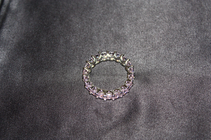 Eternity Ring Aurora – Silverring med ljusrosa stenar (5.84g)