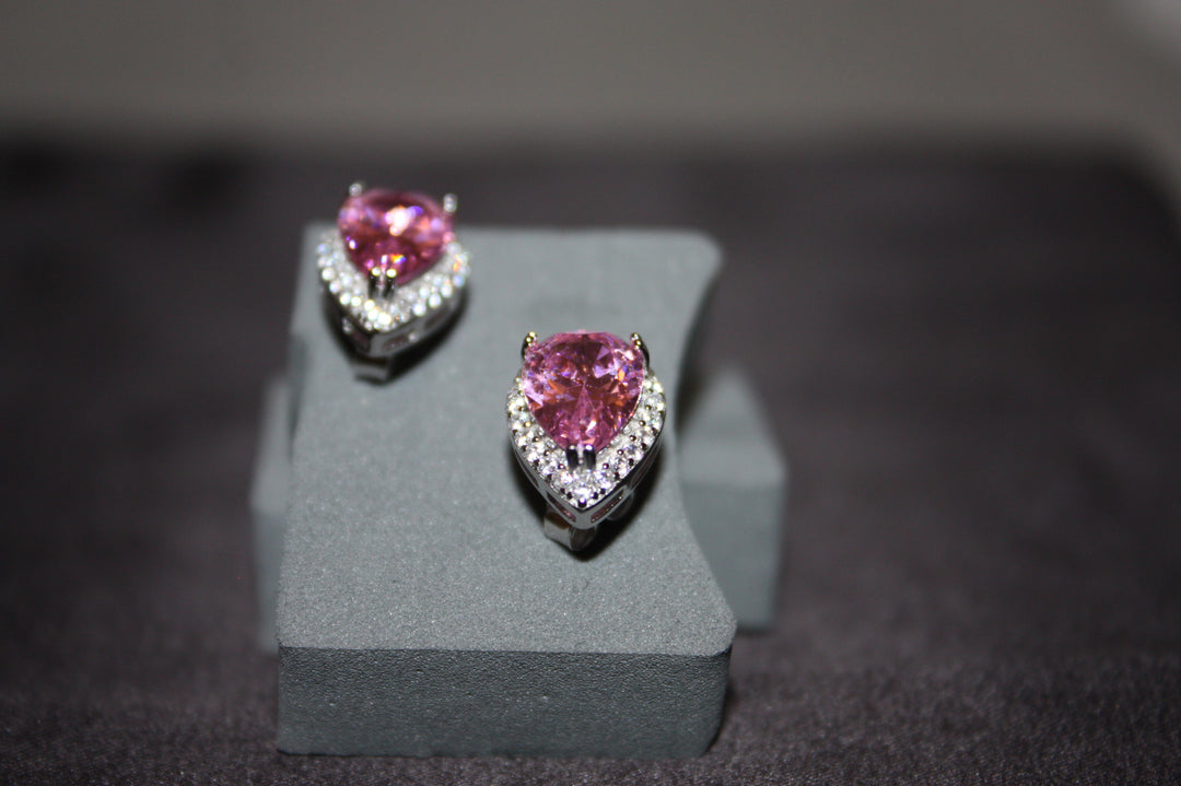 Rosalie – Droppformade Örhängen i 925 Silver med Rosa Simulerad Sten & Zirconia