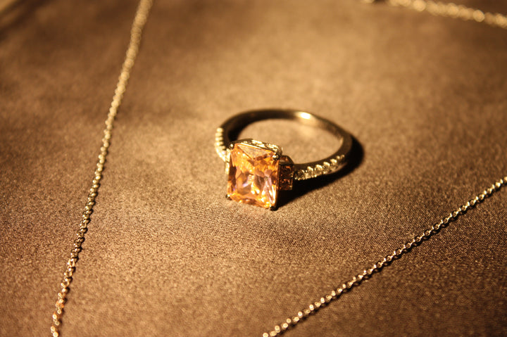 Roséljus™ Färgskiftande Ring & Halsband i 925 Silver – Magiskt Set